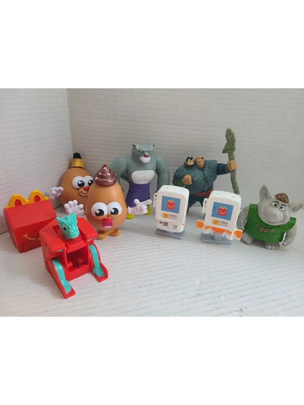 Lot of 9 Various Fast Food Toys - Potato Head, McDonalds, Burger King